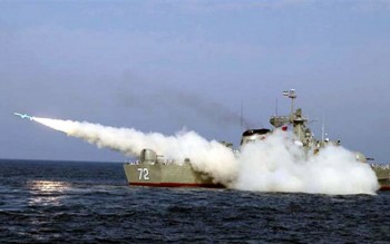 Iran tập trận trên biển bất chấp căng thẳng gia tăng với Mỹ