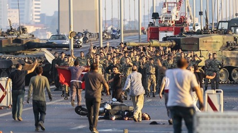 Thổ Nhĩ Kỳ kết án tù chung thân 64 sĩ quan quân đội