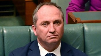 Phó Thủ tướng Australia từ chức vì dính bê bối tình ái