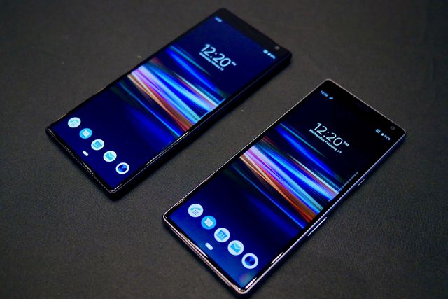 Sony trình làng smartphone 4K OLED siêu khủng