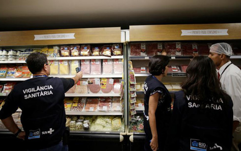 Nhật Bản dừng nhập khẩu gia cầm từ Brazil sau bê bối thịt bẩn