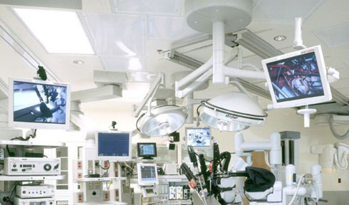 Đấu thầu thiết bị y tế đội giá 3 lần: Bộ Y tế yêu cầu làm rõ
