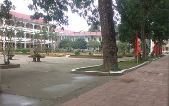 Thanh Hóa: Trường cho học sinh nghỉ học để đi giao lưu, học hỏi kinh nghiệm ở Quảng Ninh?