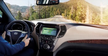 Hyundai Santa Fe 2018 có nguy cơ rơi vô-lăng