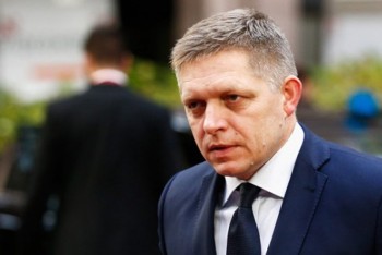 Thủ tướng Slovakia đồng ý từ chức giải quyết khủng hoảng