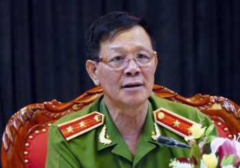 Công an Phú Thọ làm việc với tướng Phan Văn Vĩnh về đường dây đánh bạc nghìn tỷ
