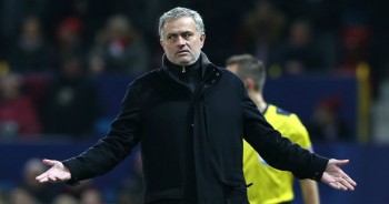 MU bị loại khỏi Champions League: Bi kịch mâu thuẫn của Mourinho