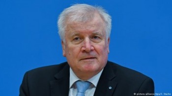 Tân bộ trưởng nội vụ Đức kêu gọi ngừng tự do đi lại trong khối EU