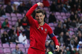 C.Ronaldo vô duyên, Bồ Đào Nha thua thảm Hà Lan