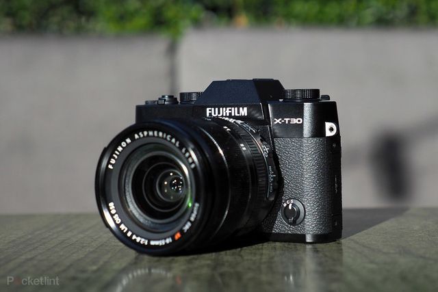 Fujifilm X-T30 lên kệ từ giữa tháng 3, giá 21,9 triệu đồng ở Việt Nam