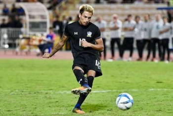 U23 Thái Lan mất hậu vệ số 1 vào phút cuối do chấn thương