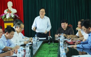 Bộ trưởng Phùng Xuân Nhạ: “Vụ nữ sinh bị đánh là rất nghiêm trọng"