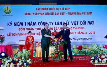 Liên kết Việt và cú lừa từ bộ quần áo quân đội 1 triệu đồng