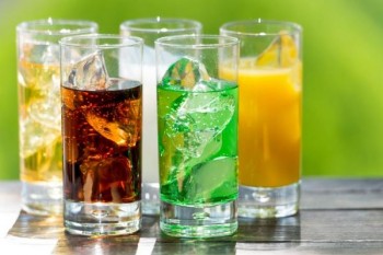 Đồ uống ăn kiêng nguy hiểm hơn cả đồ uống có đường?