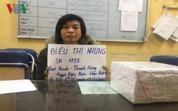 Bắt quả tang người phụ nữ vận chuyển 1kg ma túy tại bến xe ở Hà Nội