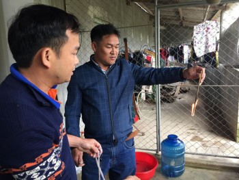 Giếng nước nhiễm dầu ở Hà Tĩnh: Hiện tượng rất bất thường!