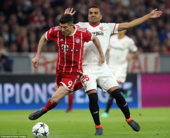 Hòa 'nhạt' trước Sevilla, Bayern Munich giành vé vào bán kết