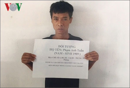 Quảng Ninh bắt giữ đối tượng vận chuyển ma túy đá để kiếm lời