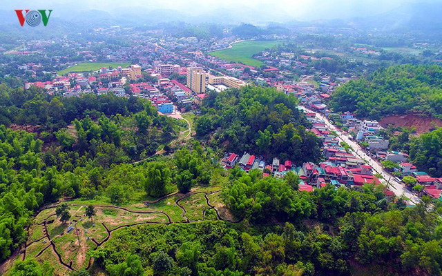 ngam su doi thay cua chien truong dien bien phu tu tren cao