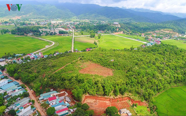 ngam su doi thay cua chien truong dien bien phu tu tren cao