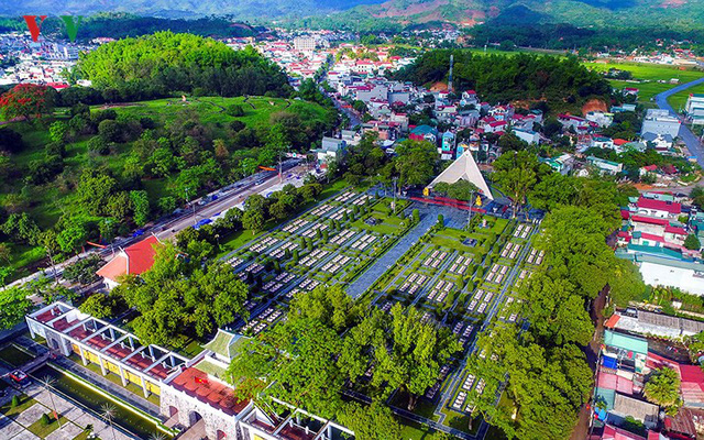 ngam su doi thay cua chien truong dien bien phu tu tren cao