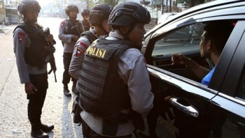 Đánh bom kinh hoàng tại 3 nhà thờ ở Indonesia, 5 người thiệt mạng