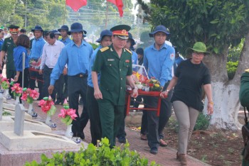 Truy điệu và an táng 12 hài cốt liệt sĩ hi sinh tại chiến trường Campuchia