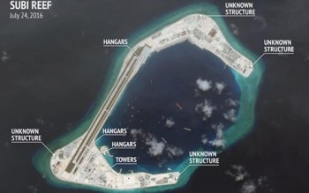 Đổ bê tông đảo san hô trên Biển Đông-Trung Quốc thổi bùng quan ngại