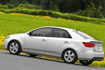 Hyundai và Kia bị kiện cố tình bán xe lỗi túi khí ra thị trường