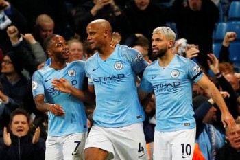 Man City 1-0 Leicester: Siêu phẩm của hậu vệ Kompany