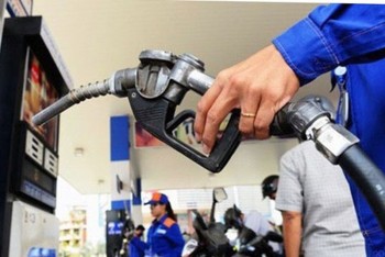 Đề xuất bỏ Quỹ bình ổn xăng dầu vì làm “người tiêu dùng thiệt hơn”