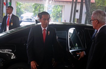 Tái cử, Tổng thống Joko Widodo bác bỏ lãnh đạo độc tài, cam kết cải cách