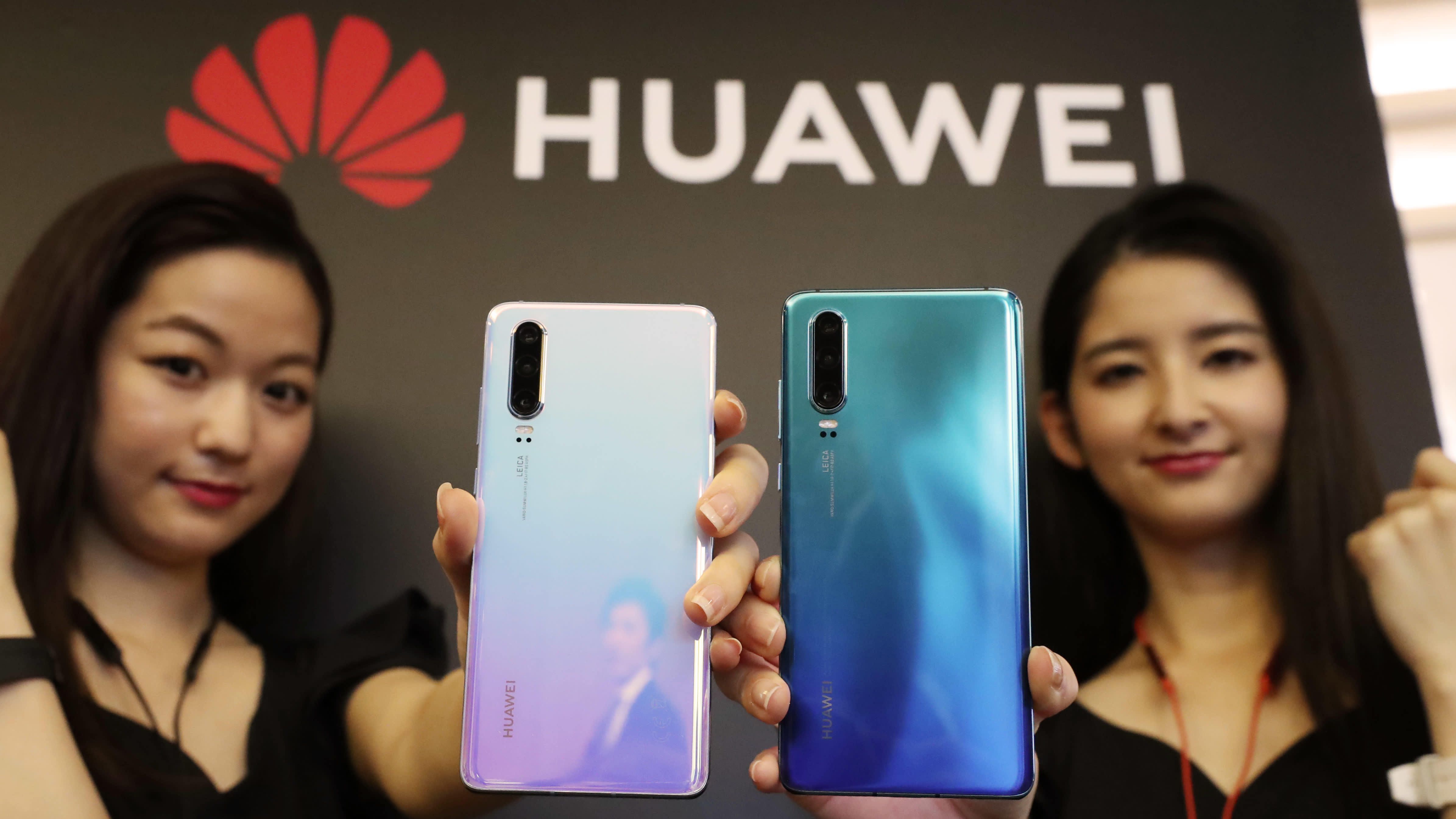 Doanh số Huawei tăng 130% tại Trung Quốc sau khi Mỹ ban hành lệnh cấm