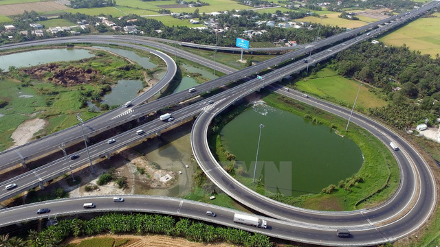 Dự án cao tốc  Bắc - Nam: Mức thu phí dự tính 2,4 triệu đồng/lượt
