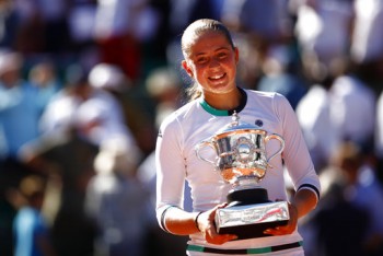 4 nguyên nhân giúp “cô bé” Ostapenko thành công ở Roland Garros