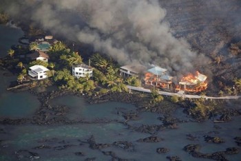 Núi lửa Kilauea phun trào phá hủy 600 ngôi nhà ở Hawaii (Mỹ)