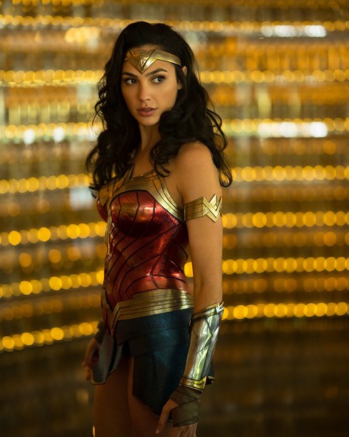 Ngỡ ngàng với cosplay tuyệt đẹp về nữ siêu anh hùng Wonder Woman