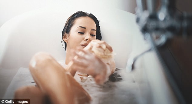 Tắm nước nóng ngăn ngừa nguy cơ đau tim hoặc đột quỵ