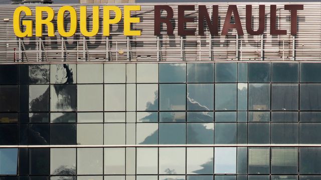 Renault trì hoãn trả lời đề xuất sáp nhập của Fiat Chrysler