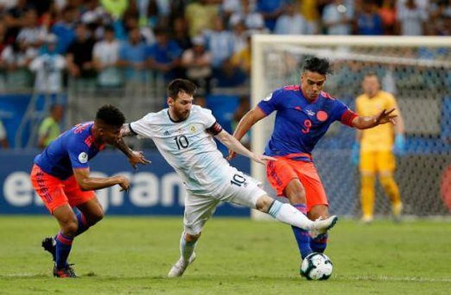 Argentina - Paraguay: Chờ Messi rực sáng