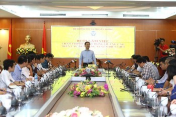 Bộ trưởng Bộ TT&TT: Các DN xuyên biên giới phải tuân thủ pháp luật Việt Nam