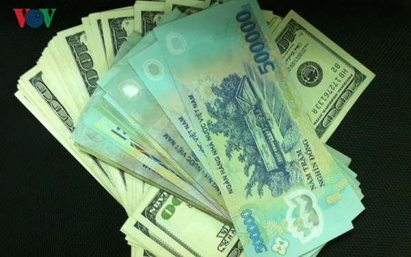Tỷ giá ngoại tệ hôm nay 27/6: Đồng USD bật tăng trở lại