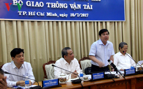 Kiến nghị Bộ Quốc phòng giao thêm đất để mở rộng sân bay Tân Sơn Nhất
