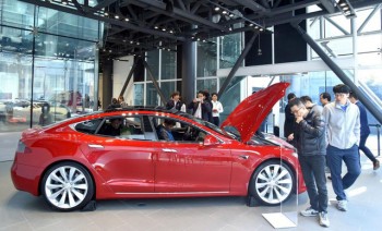 Hàn Quốc trợ giá cho người mua xe Tesla