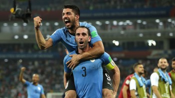 Uruguay 2-1 Bồ Đào Nha: Hai bàn thắng cho Cavani