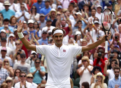 Wimbledon: Federer đi tiếp nhờ phong độ hoàn hảo