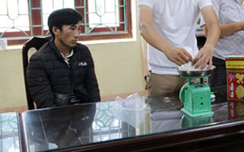 Mua heroin từ Trung Quốc mang về Việt Nam bán kiếm lời