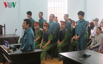Xét xử 7 đối tượng gây rối trước trụ sở UBND tỉnh Bình Thuận