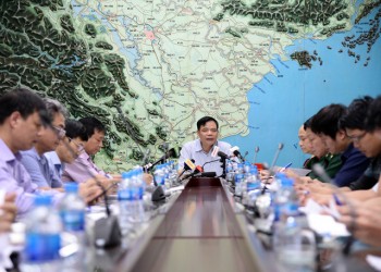 Tâm bão sẽ vào Nghệ An - Hà Tĩnh, gần 100 ngư dân đang ở vùng nguy hiểm