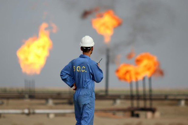 Các nước trong và ngoài OPEC họp bàn về cắt giảm sản lượng dầu